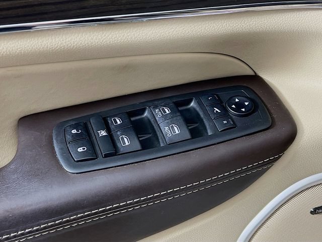Used 2020 Jeep Grand Cherokee Summit w/ Platinum Series Group AWD/4WD image 9