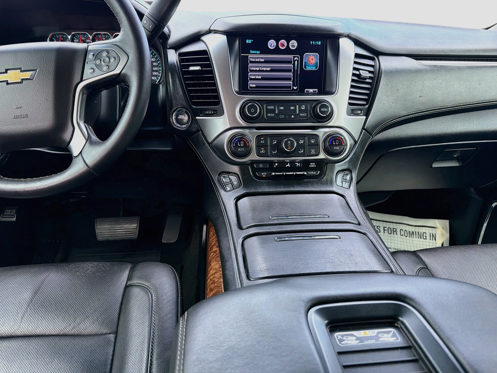 Used 2015 Chevrolet Suburban LTZ RWD image 20