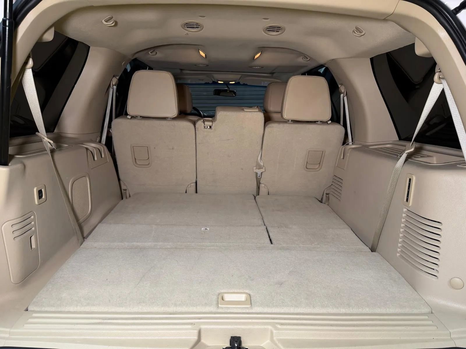 Used 2016 Ford Expedition XLT w/ Equipment Group 202A RWD image 20