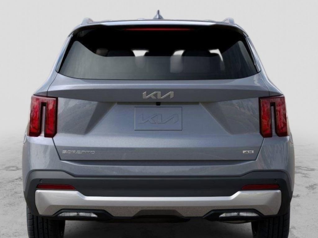 Used 2025 Kia Sorento S image 13