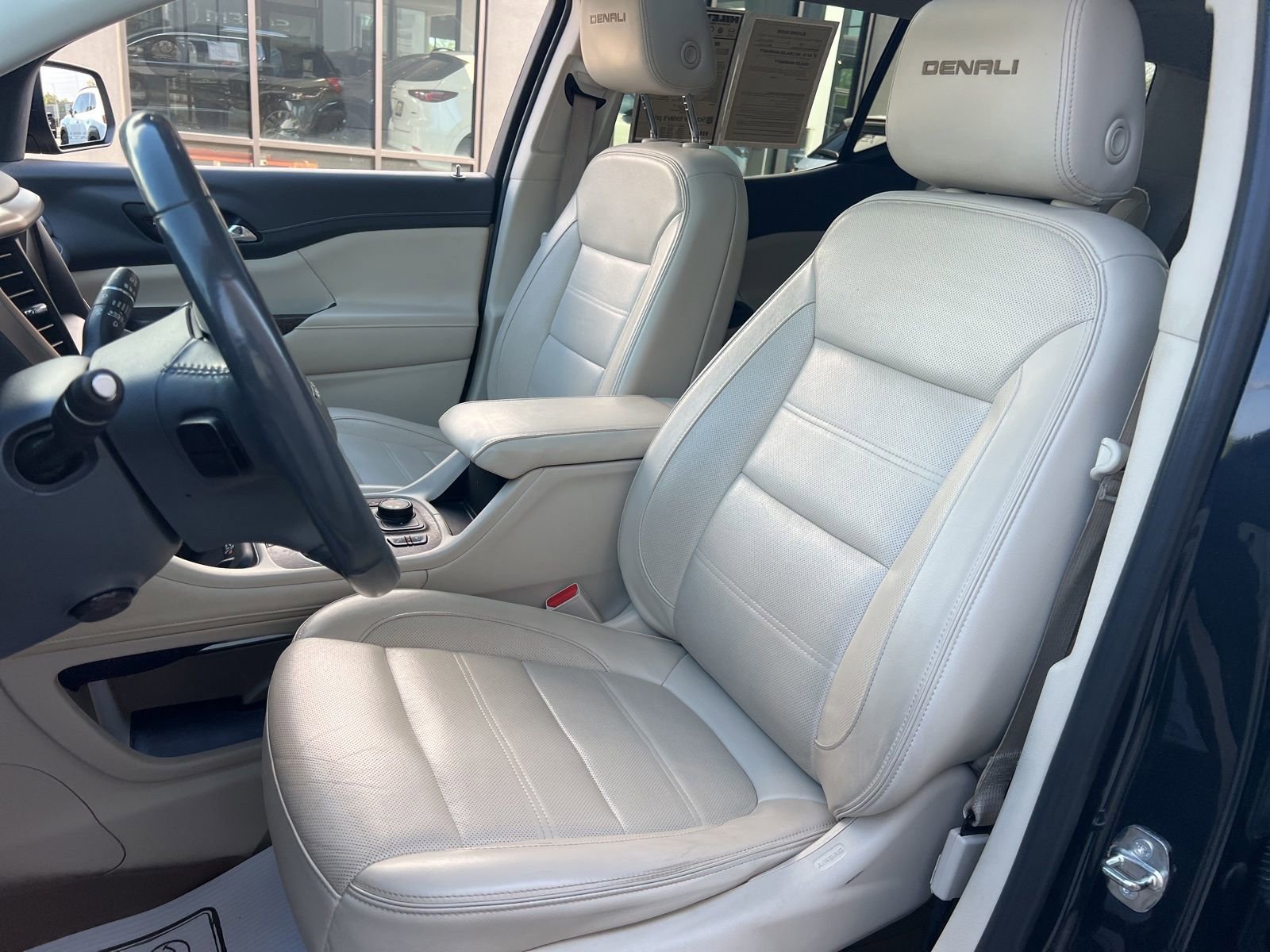 Used 2020 GMC Acadia Denali w/ Technology Package image 48