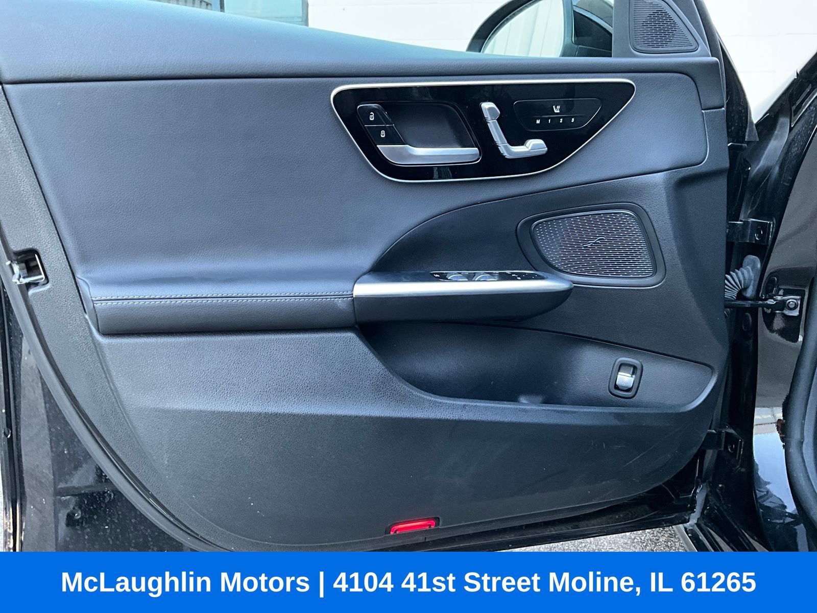 Used 2023 Mercedes-Benz C 300 4MATIC Sedan image 10