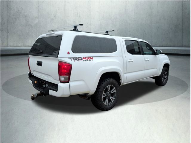 Used 2016 Toyota Tacoma TRD Sport w/ Towing Package AWD/4WD image 6