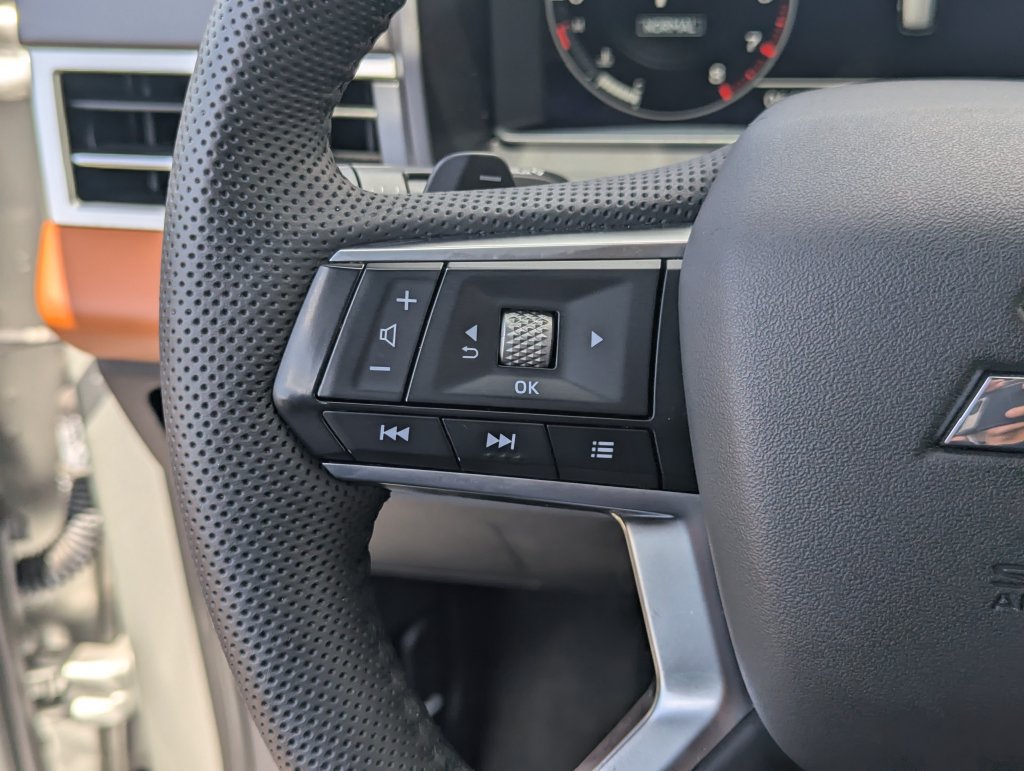 Used 2023 Mitsubishi Outlander SEL FWD image 21