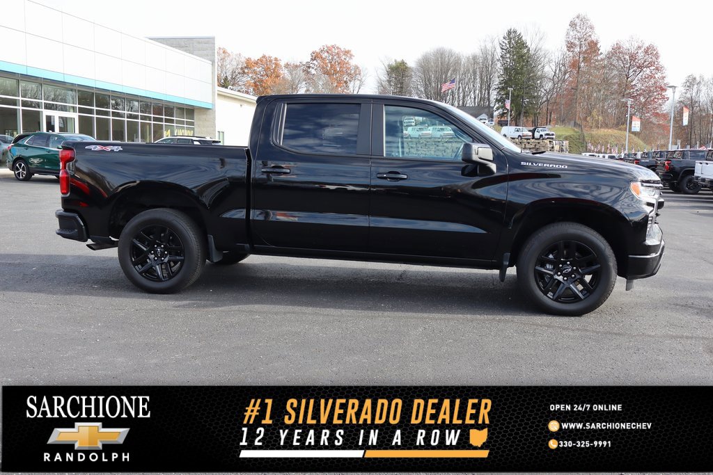 Used 2022 Chevrolet Silverado 1500 RST image 1