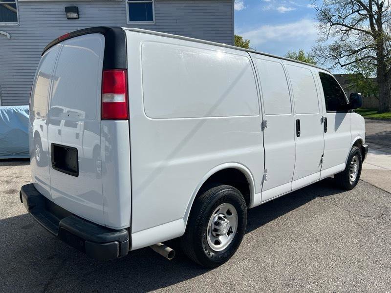 Used 2019 Chevrolet Express 2500 w/ Driver Convenience Package RWD image 8