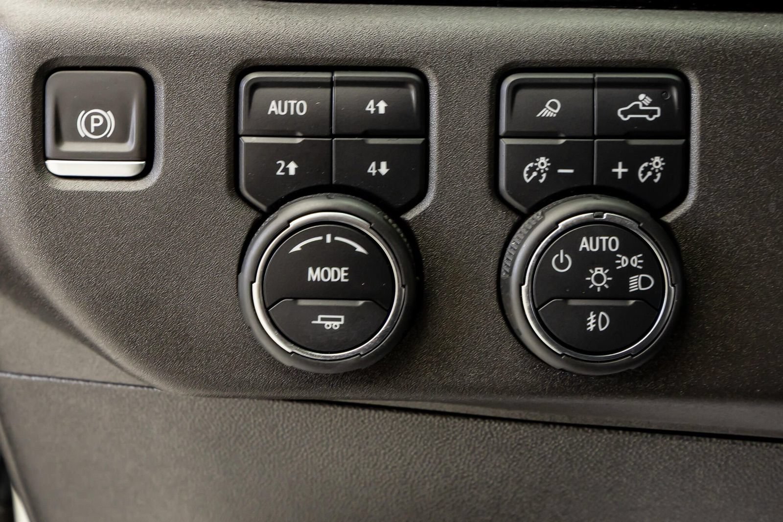 Used 2022 Chevrolet Silverado 1500 LT Trail Boss w/ LT Trail Boss Premium Package AWD/4WD image 22