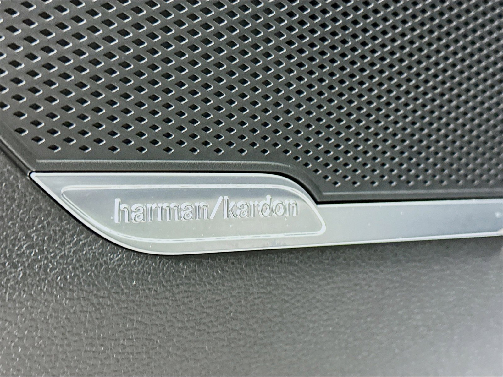 Used 2024 Kia Sportage SX image 19