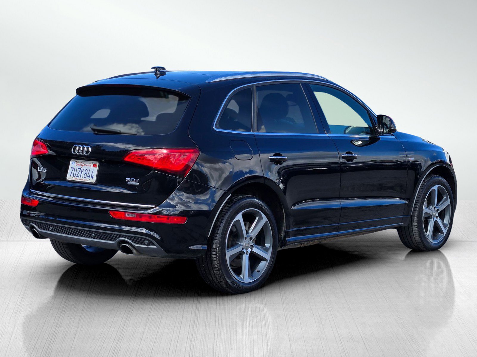 Used 2016 Audi Q5 3.0T Prestige AWD/4WD image 4