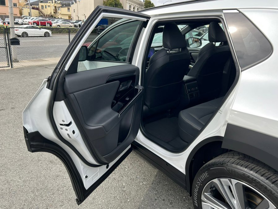 Used 2023 Subaru Solterra AWD image 58