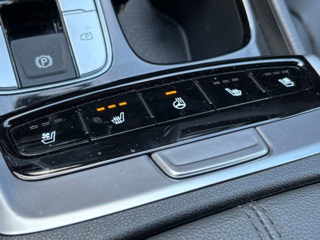 Used 2024 Hyundai Santa Cruz Limited image 13