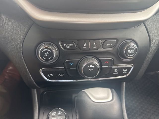 Used 2015 Jeep Cherokee Trailhawk w/ Leather Interior Group image 26