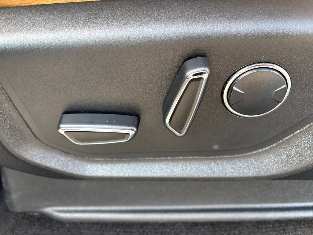 Used 2018 Ford F150 XLT w/ Equipment Group 302A Luxury image 19