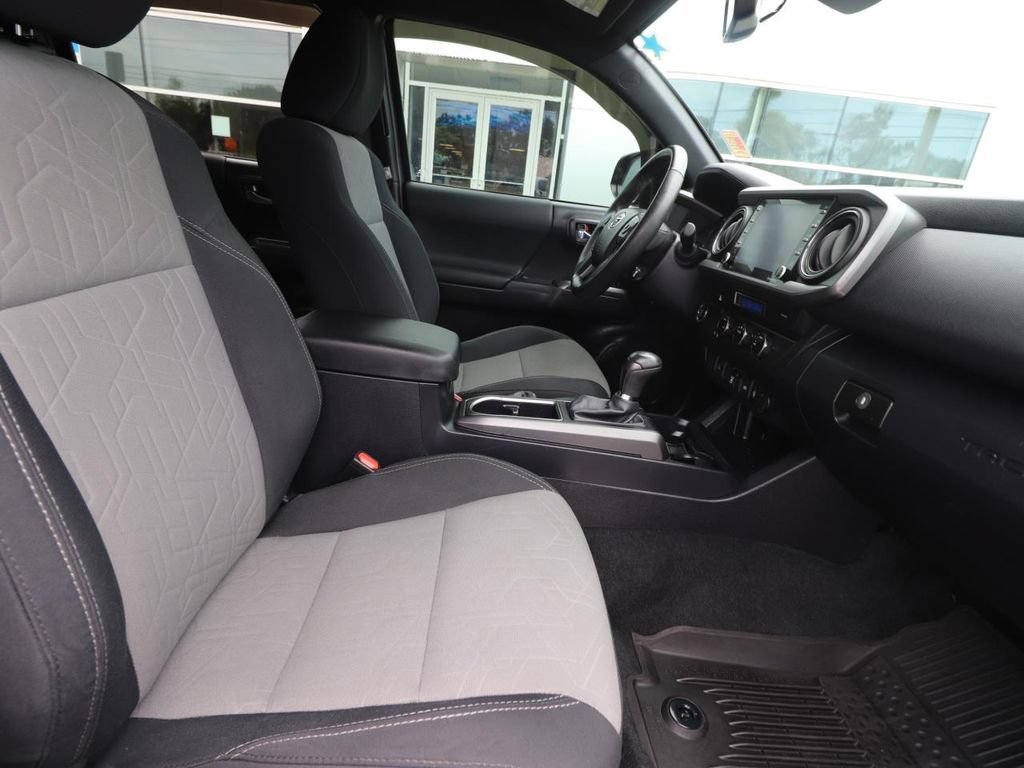 Used 2022 Toyota Tacoma TRD Sport RWD image 12