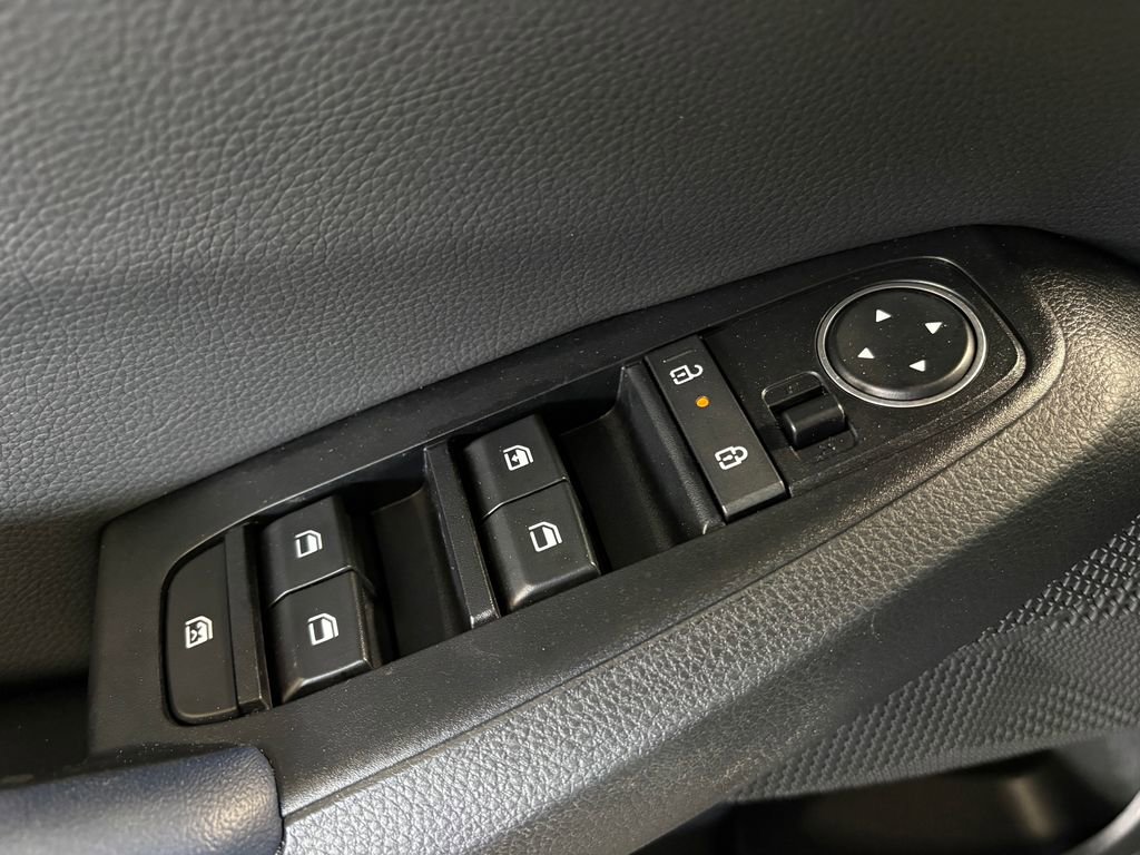 Used 2024 Kia Seltos S image 16