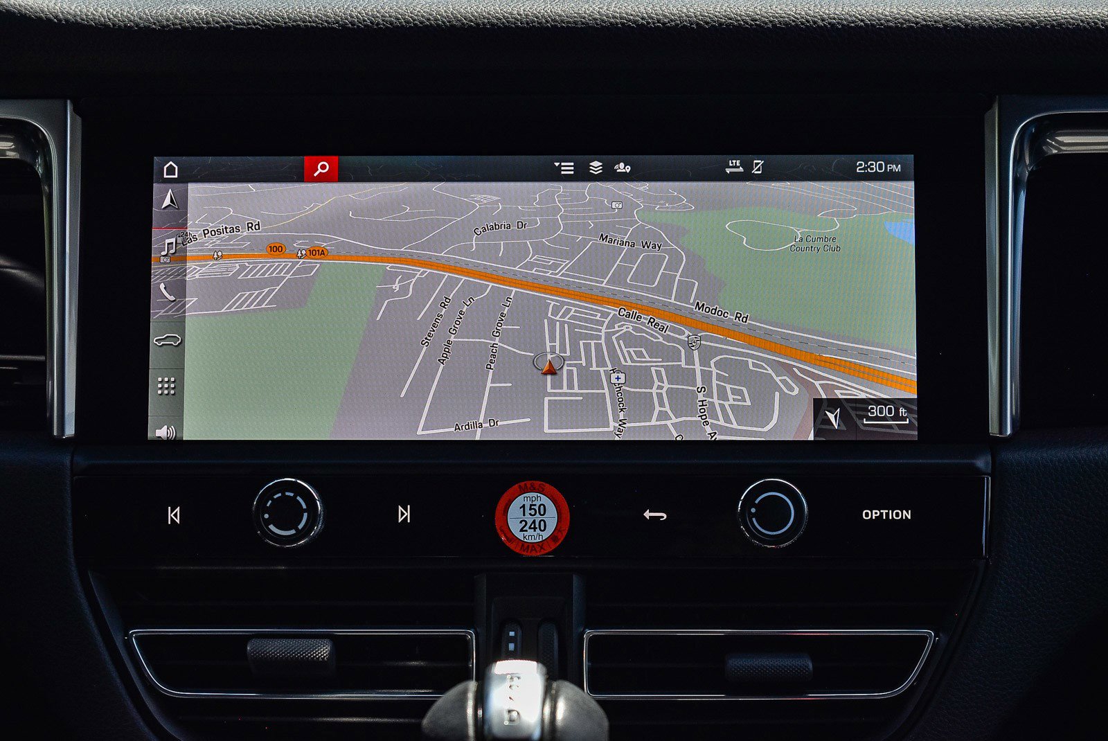 Used 2023 Porsche Macan image 13