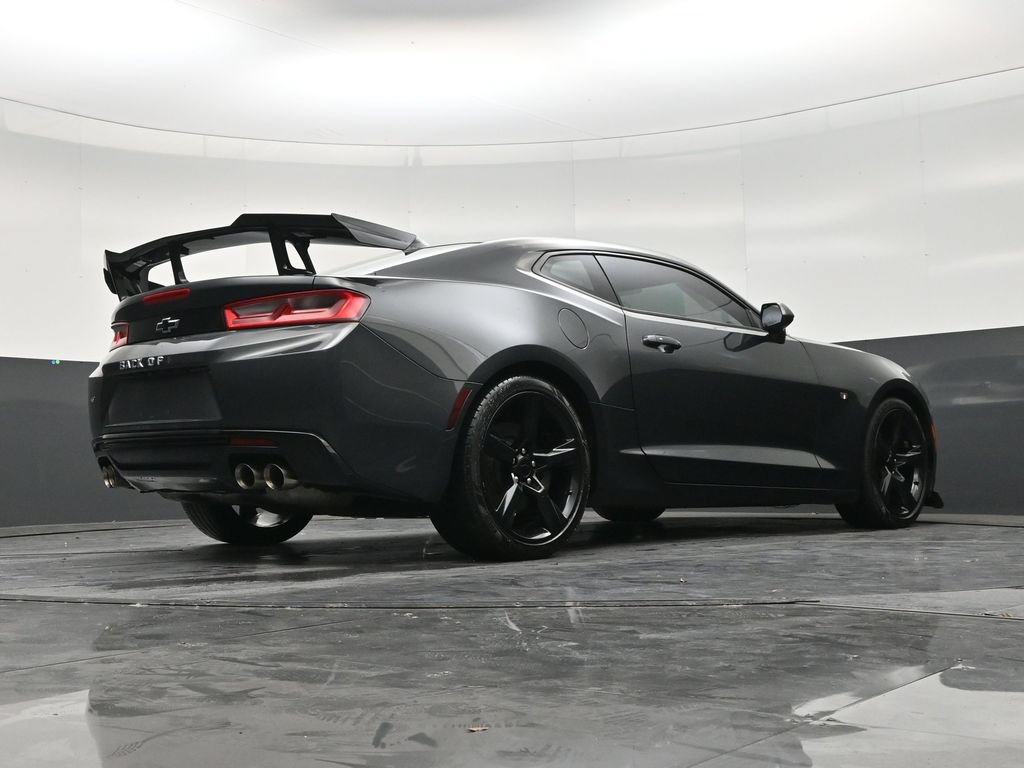 Used 2018 Chevrolet Camaro SS RWD image 24