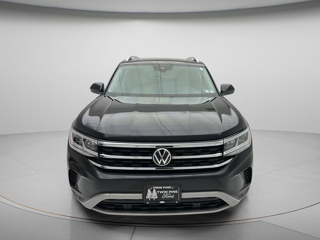 Used 2023 Volkswagen Atlas SEL AWD/4WD image 2