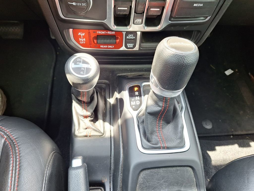 Used 2021 Jeep Gladiator Rubicon AWD/4WD image 16