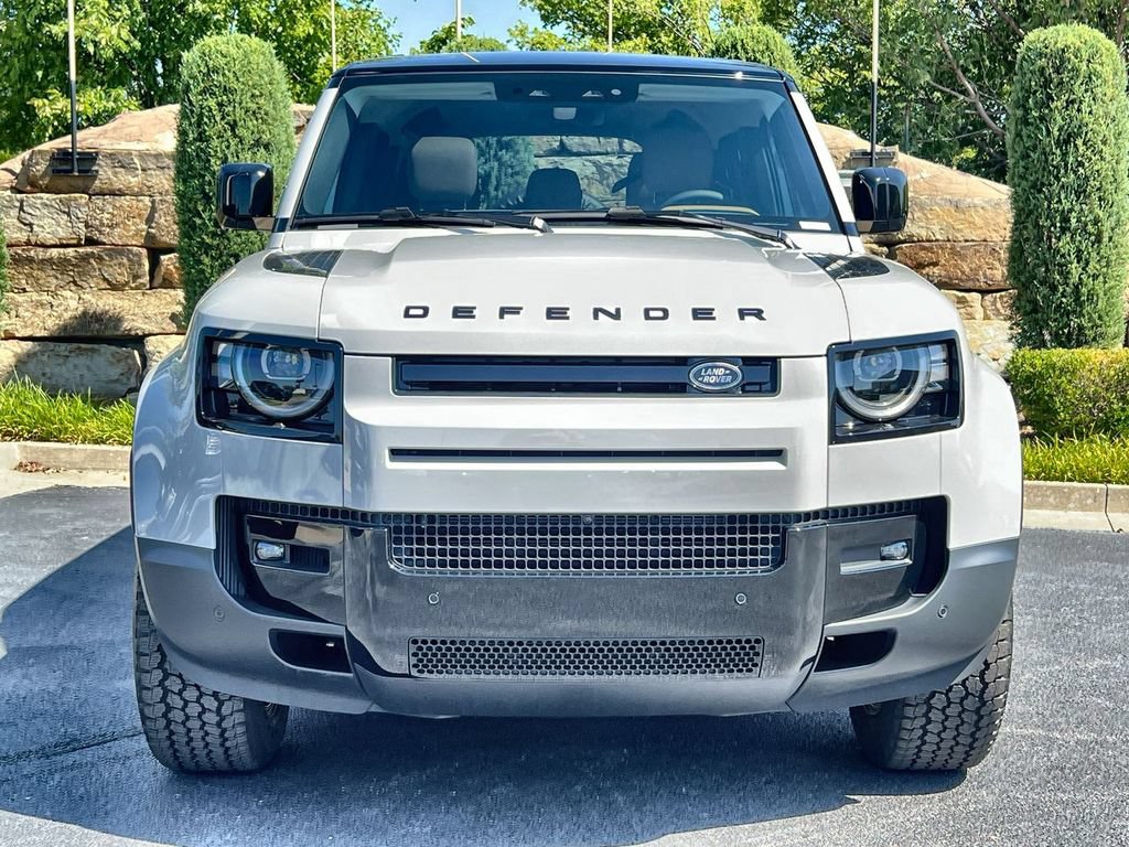 New 2026 Land Rover Defender 110 S AWD/4WD image 8