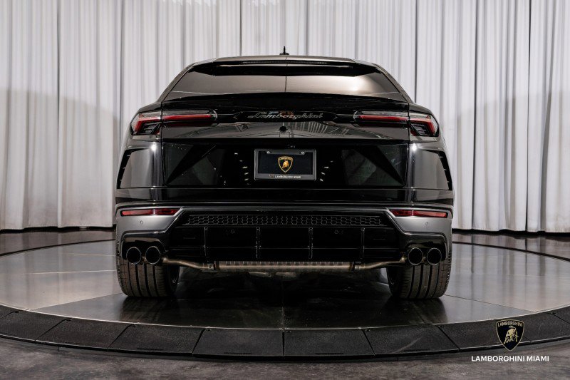 Used 2021 Lamborghini Urus image 15