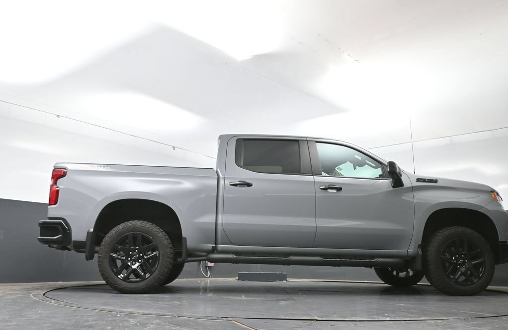 Used 2024 Chevrolet Silverado 1500 LT Trail Boss w/ LT Trail Boss Premium Package AWD/4WD image 50
