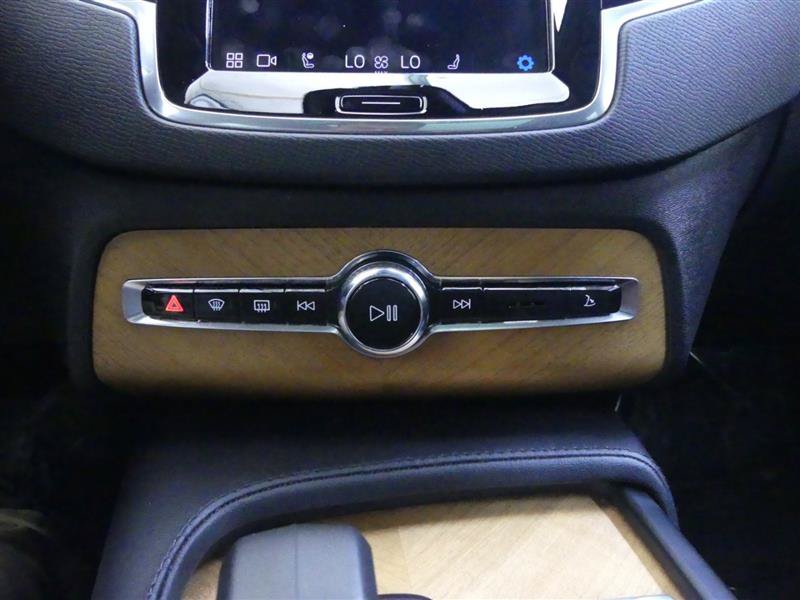 Used 2023 Volvo XC90 B5 Plus w/ Protection Package Premier AWD/4WD image 15