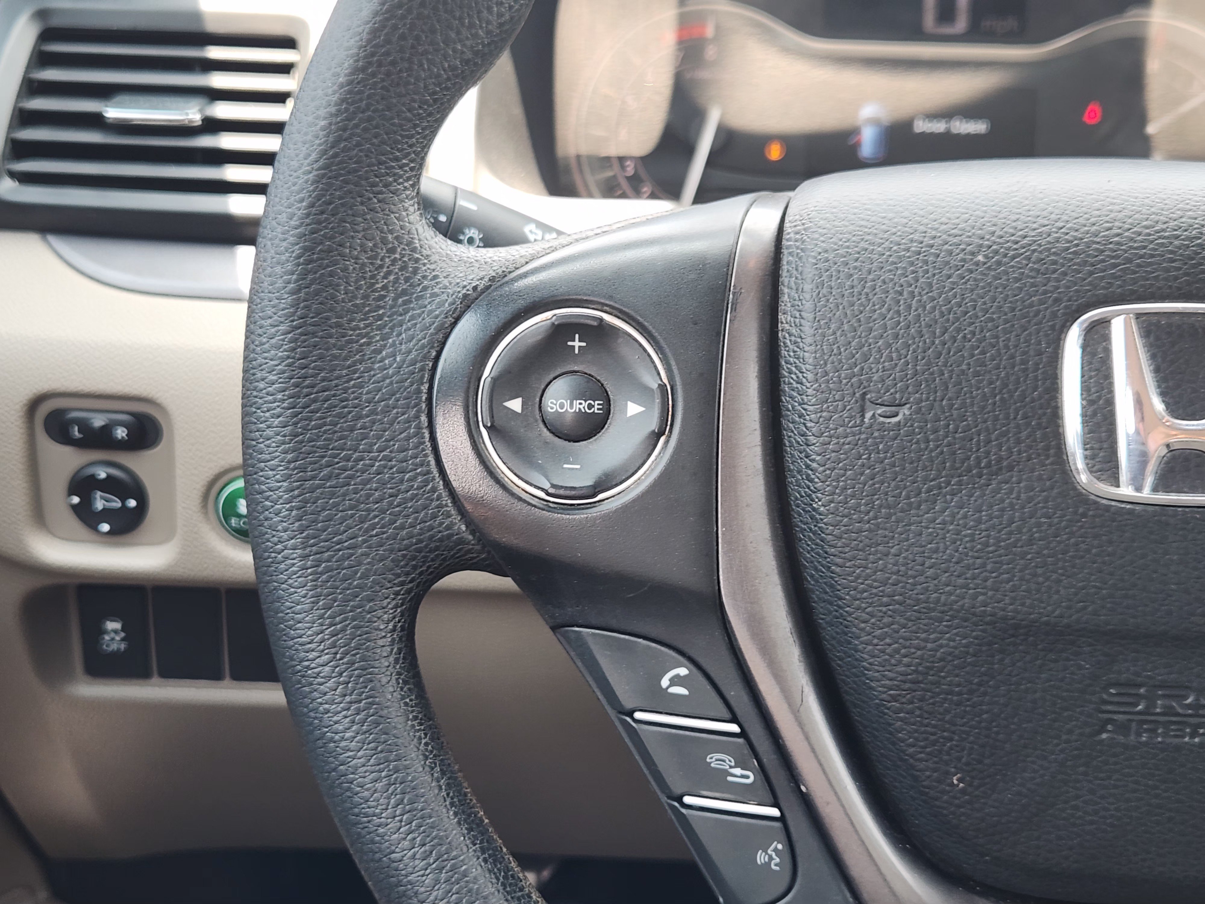 Used 2018 Honda Pilot LX image 26