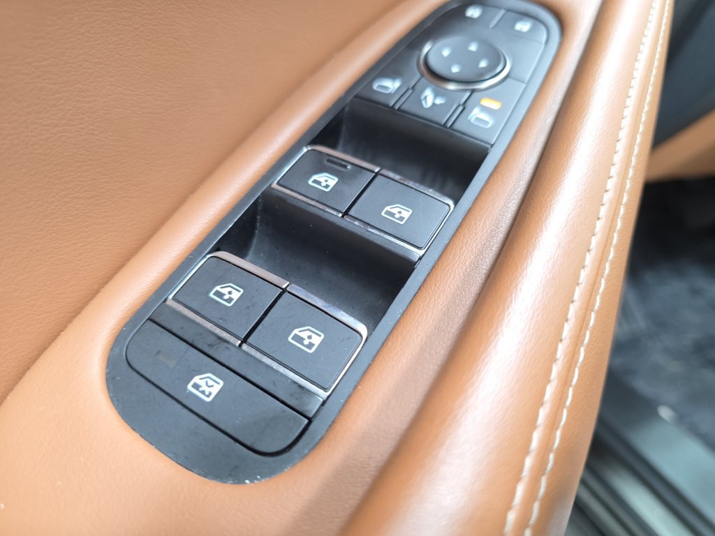 Certified 2023 INFINITI QX60 Sensory w/ Vision Package AWD/4WD image 24