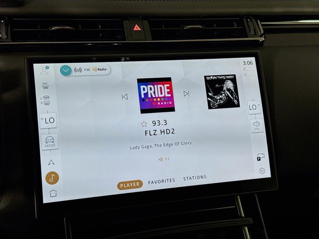 Used 2026 Land Rover Range Rover Velar Dynamic SE image 15