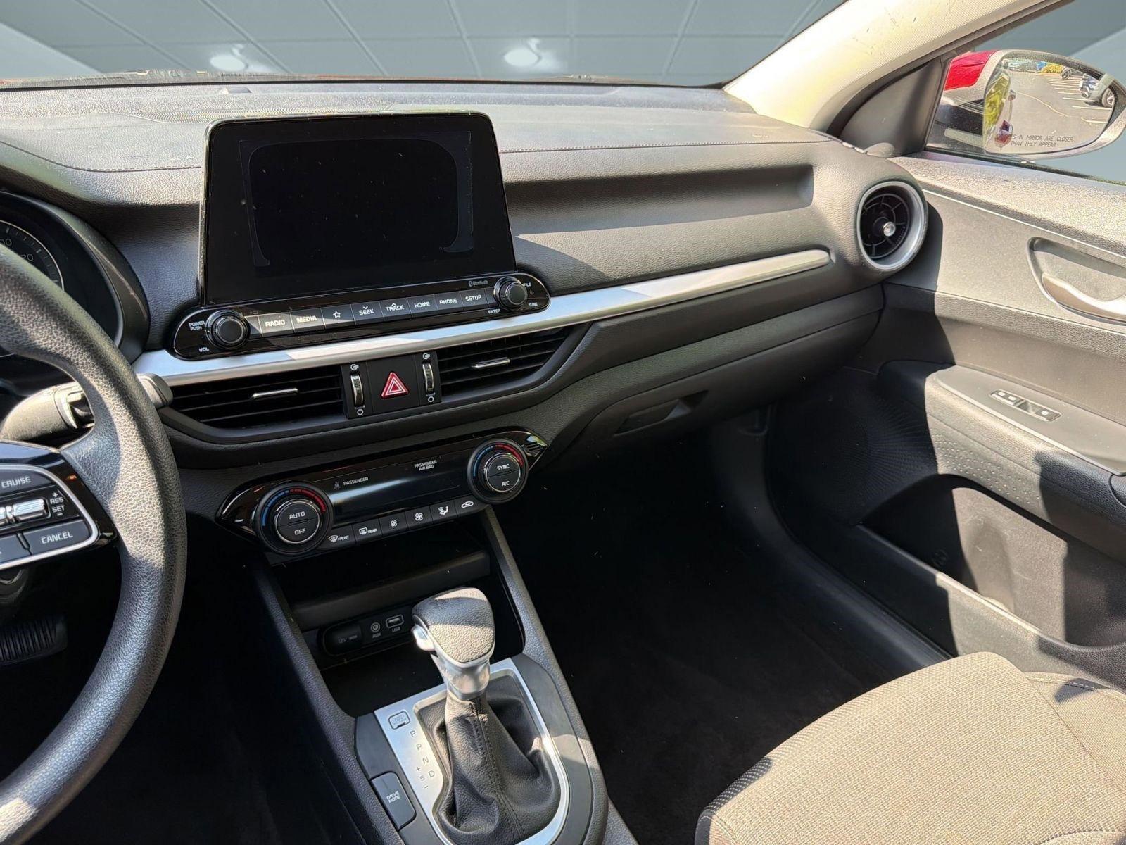 Used 2019 Kia Forte LXS FWD image 26