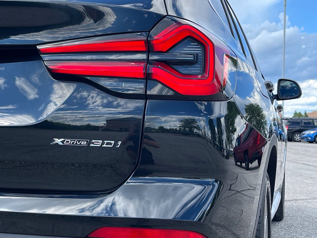Certified 2024 BMW X3 xDrive30i w/ Premium Package w/ZPA AWD/4WD image 15