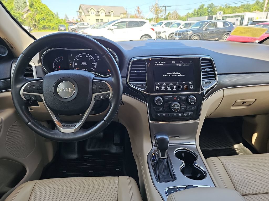 Used 2021 Jeep Grand Cherokee Limited w/ Luxury Group II AWD/4WD image 12