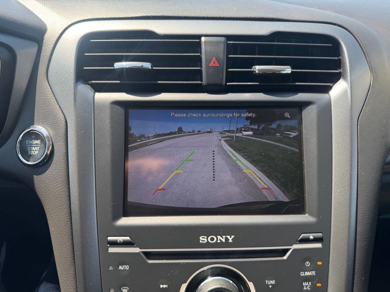 Used 2013 Ford Fusion Titanium FWD image 17