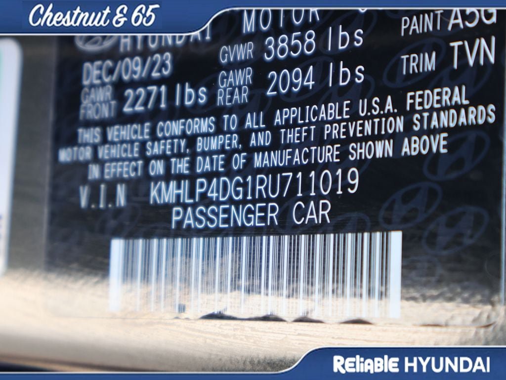 Certified 2024 Hyundai Elantra Limited FWD image 42