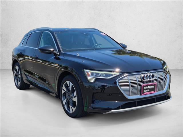 Used 2022 Audi e-tron Premium AWD/4WD image 3