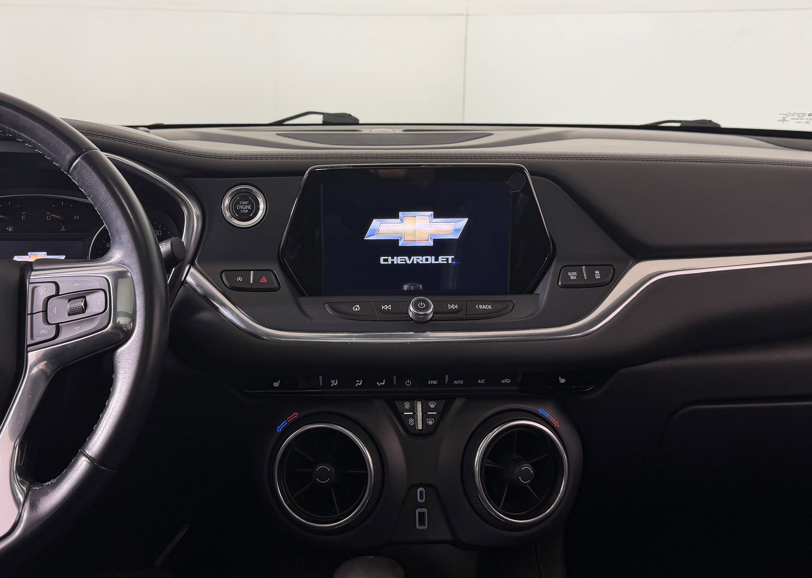 Used 2022 Chevrolet Blazer LT w/ Sound & Technology Package image 12