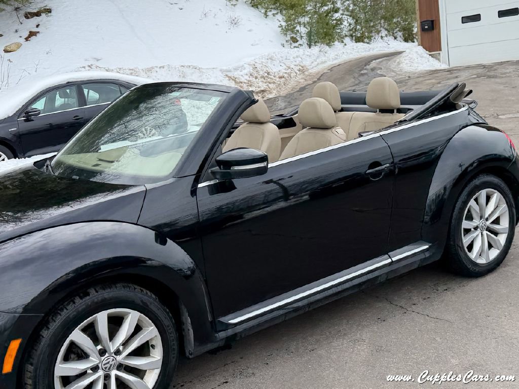 Used 2014 Volkswagen Beetle TDI image 34