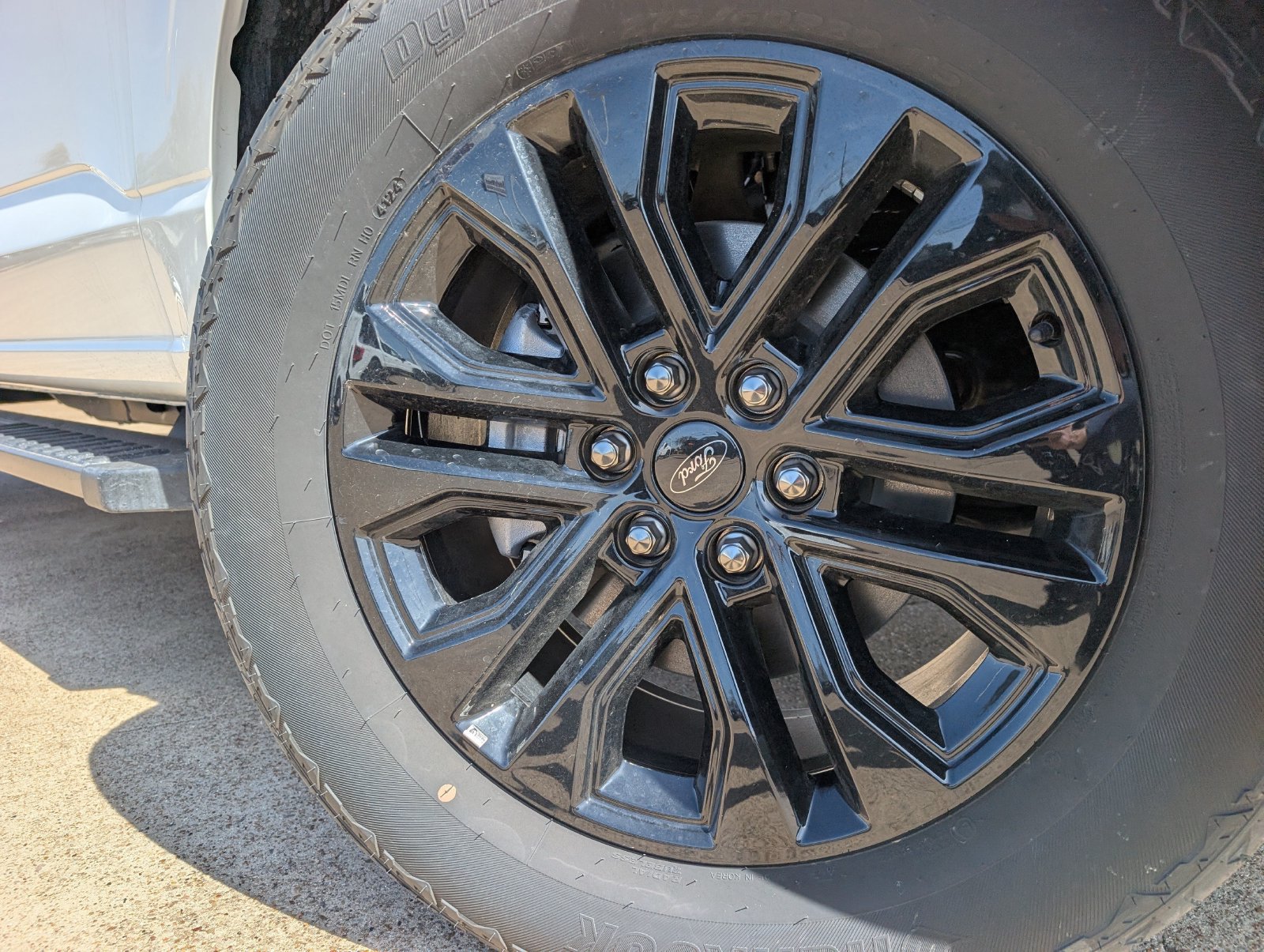 Used 2025 Ford F150 Lariat w/ Equipment Group 502A High AWD/4WD image 7