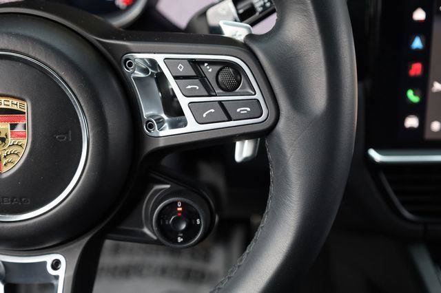 Used 2023 Porsche Cayenne Turbo AWD/4WD image 32