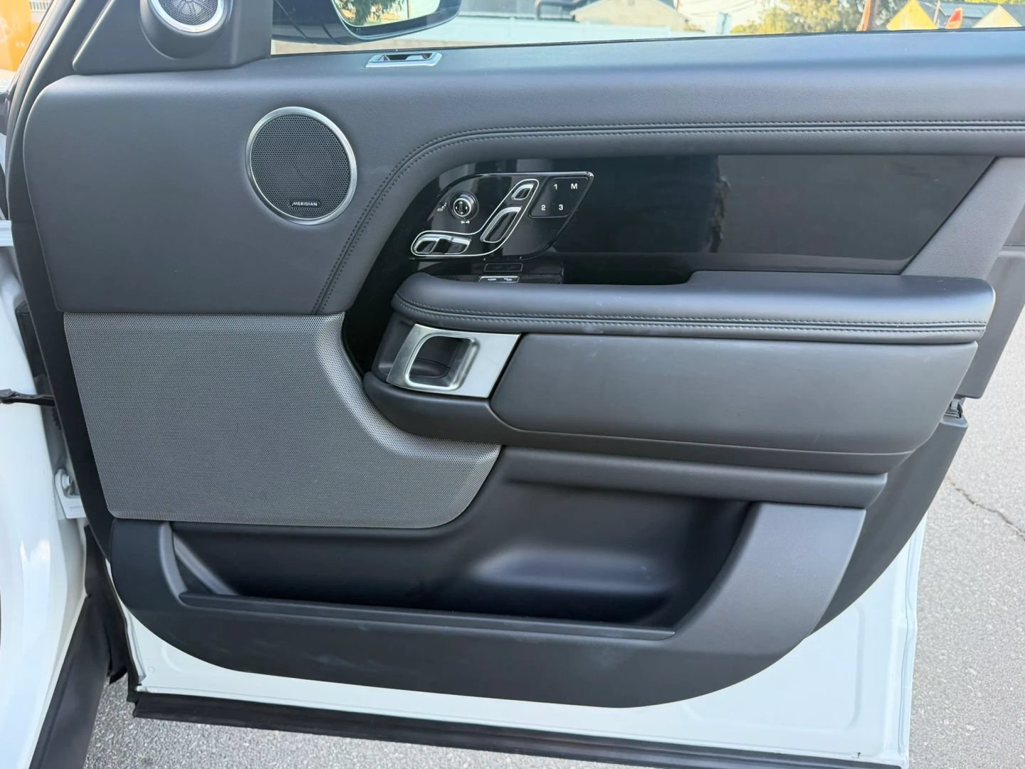 Used 2019 Land Rover Range Rover HSE AWD/4WD image 14