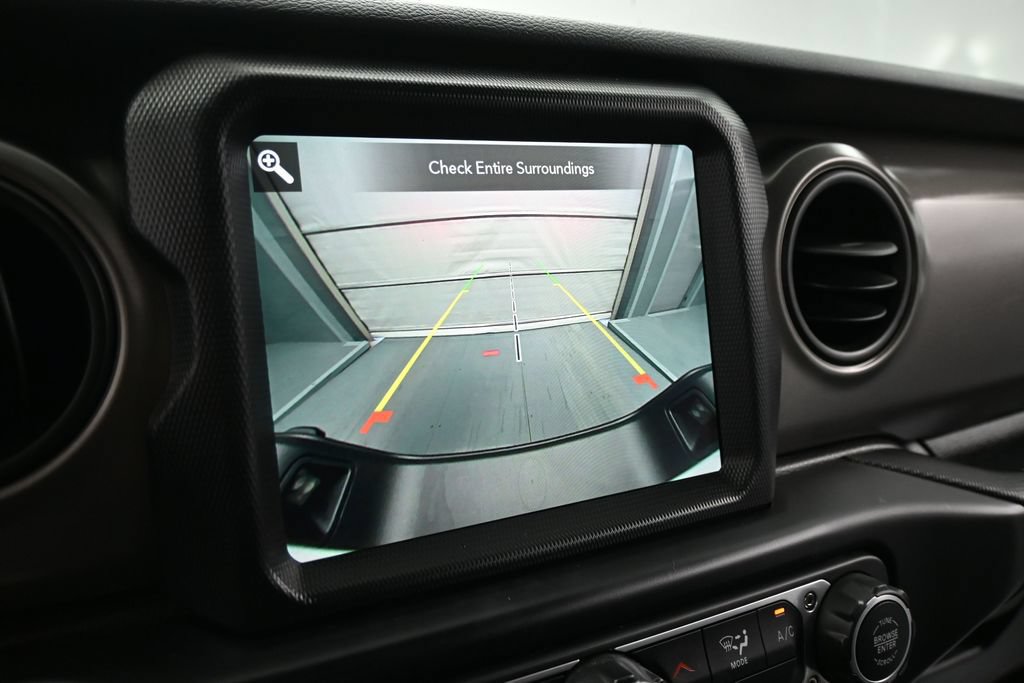 Used 2023 Jeep Gladiator Sport AWD/4WD image 11