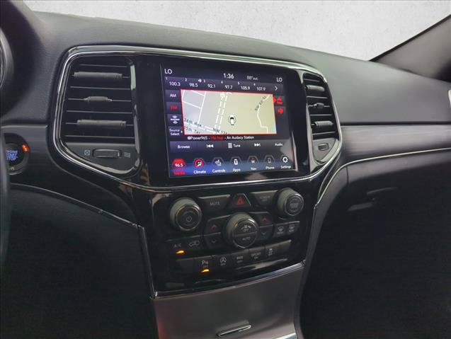 Used 2020 Jeep Grand Cherokee Limited AWD/4WD image 13