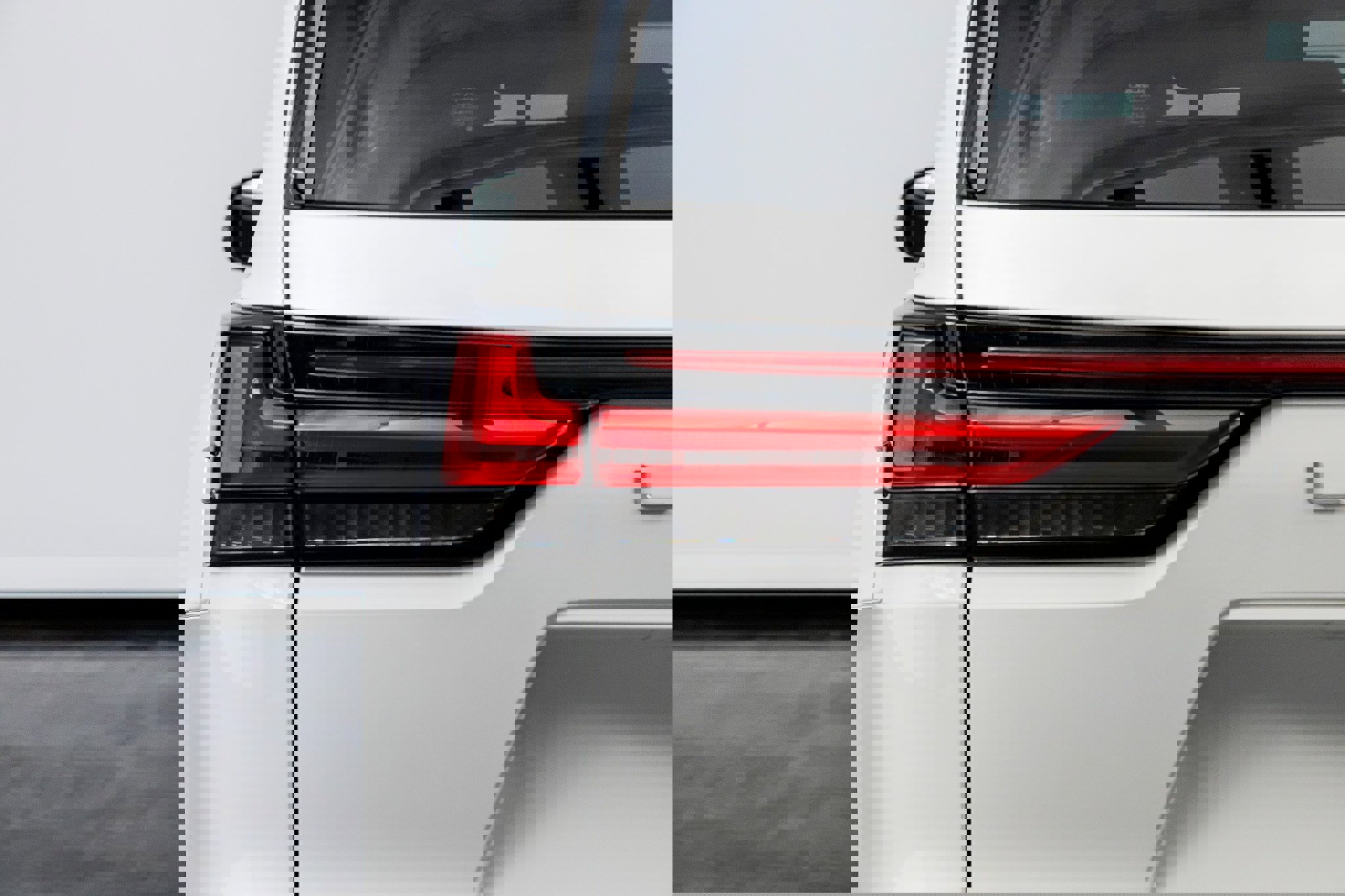 Used 2025 Lexus LX 700h Luxury image 20