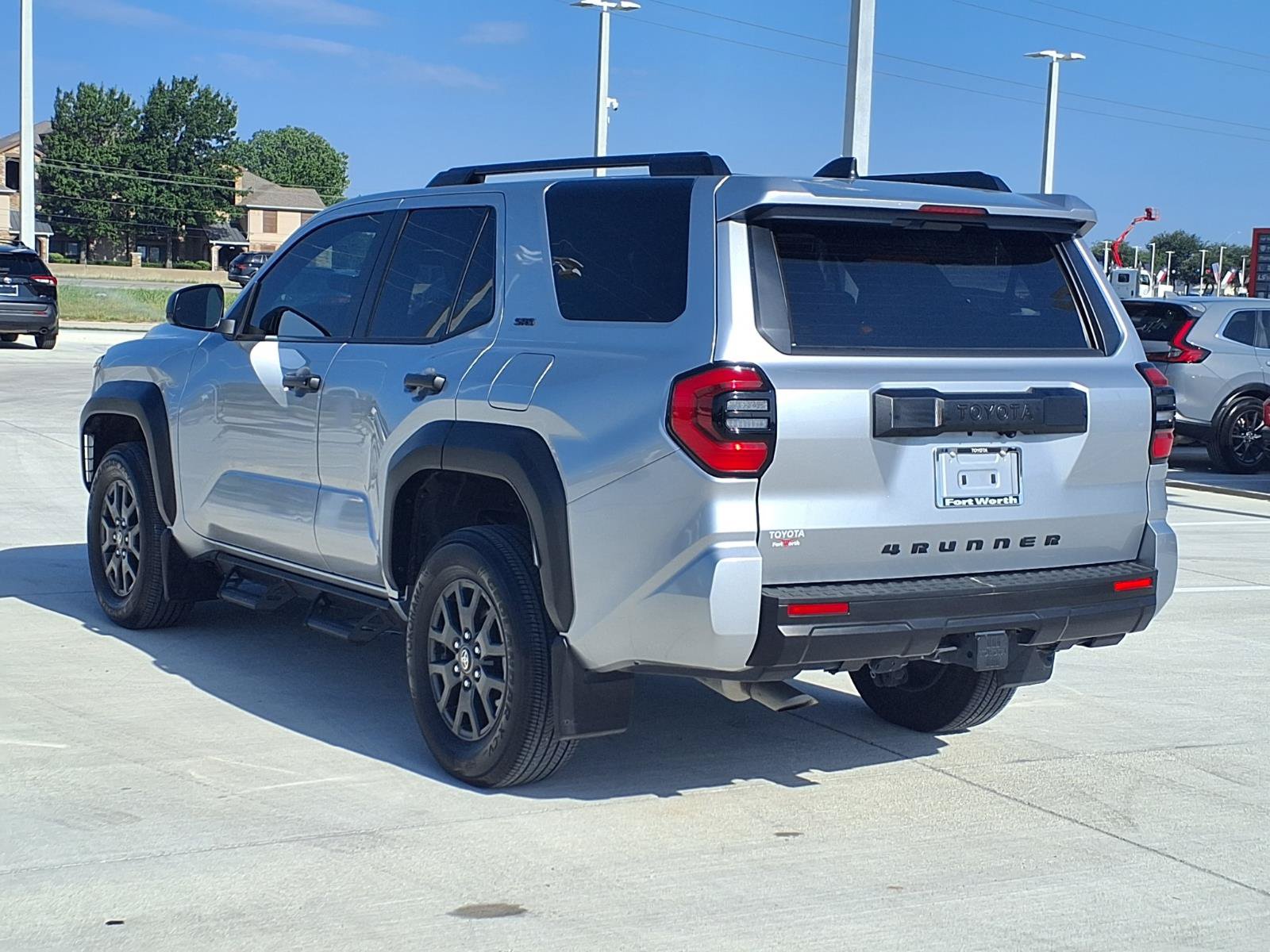 Used 2025 Toyota 4Runner SR5 AWD/4WD image 7