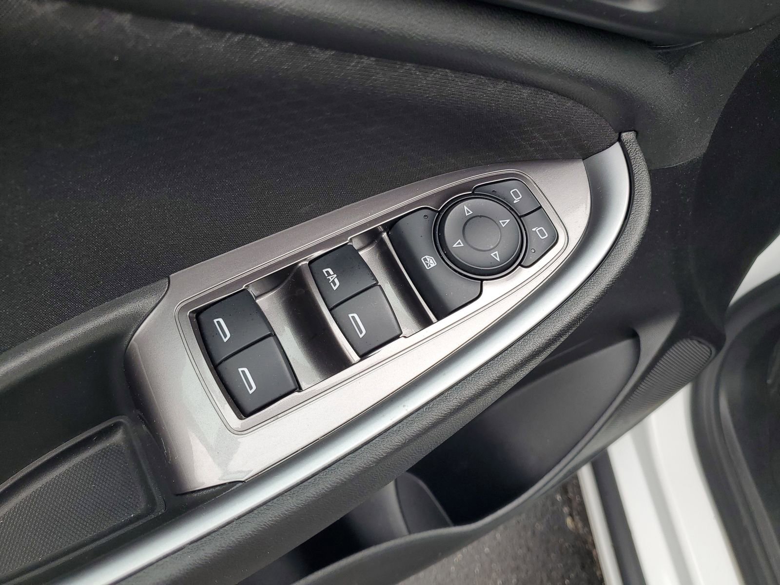 Used 2024 Chevrolet Malibu LT image 9