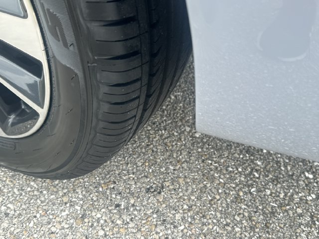 Used 2025 Nissan Versa SV FWD image 12
