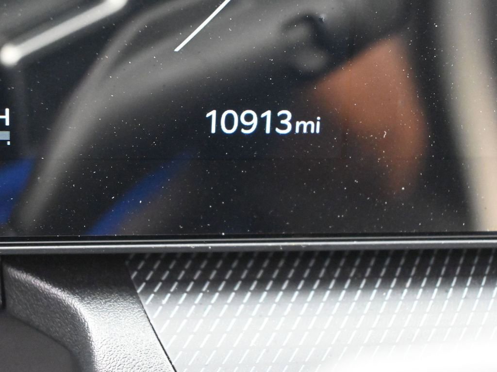 Used 2025 Kia K4 GT-Line w/ GT-Line Premium Package image 33