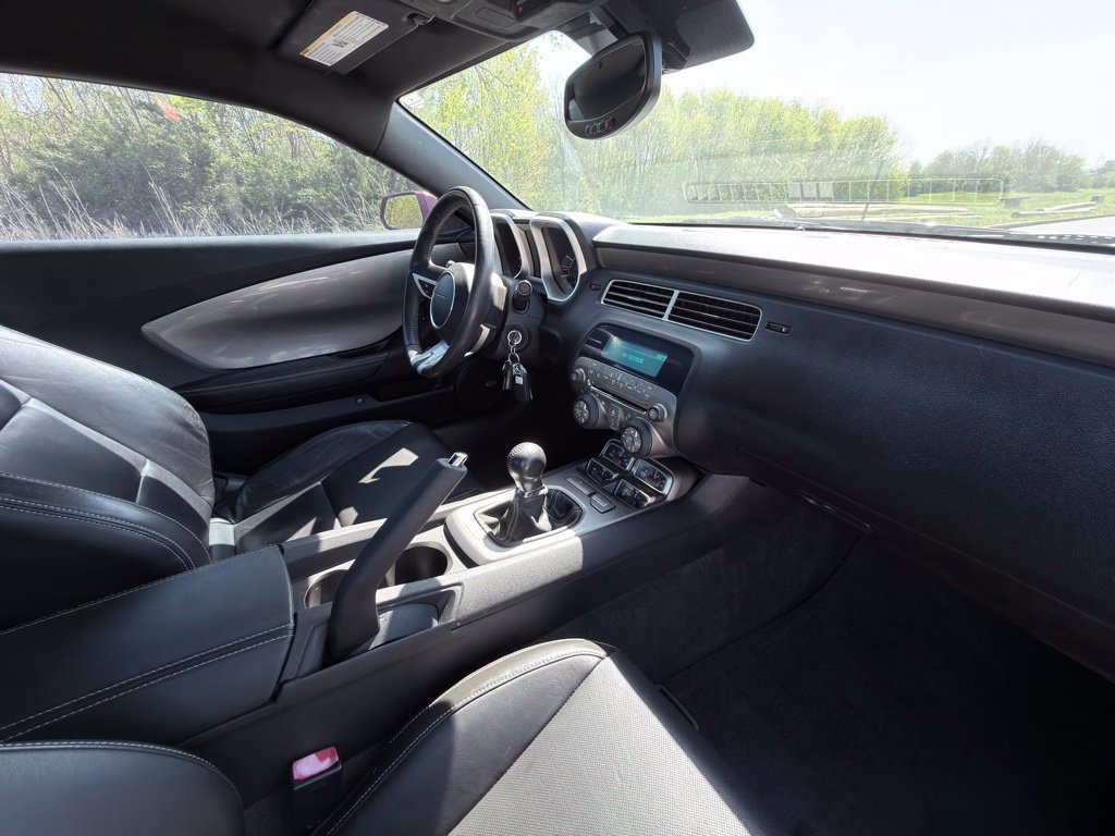 Used 2010 Chevrolet Camaro LT RWD image 15