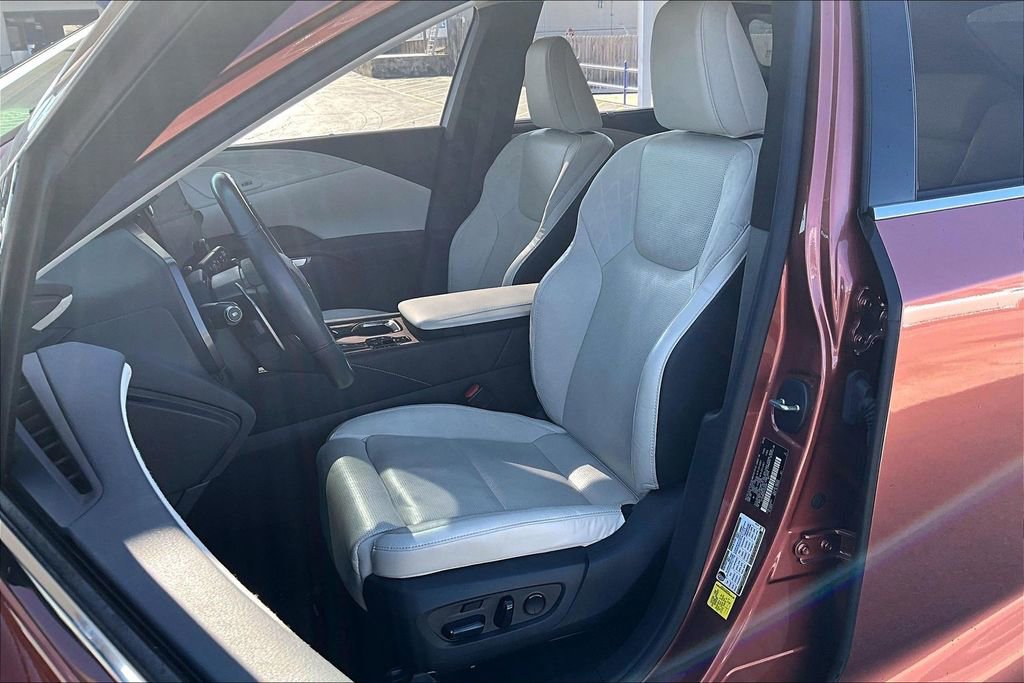 Used 2023 Lexus RX 350 AWD w/ Cold Area Package image 37